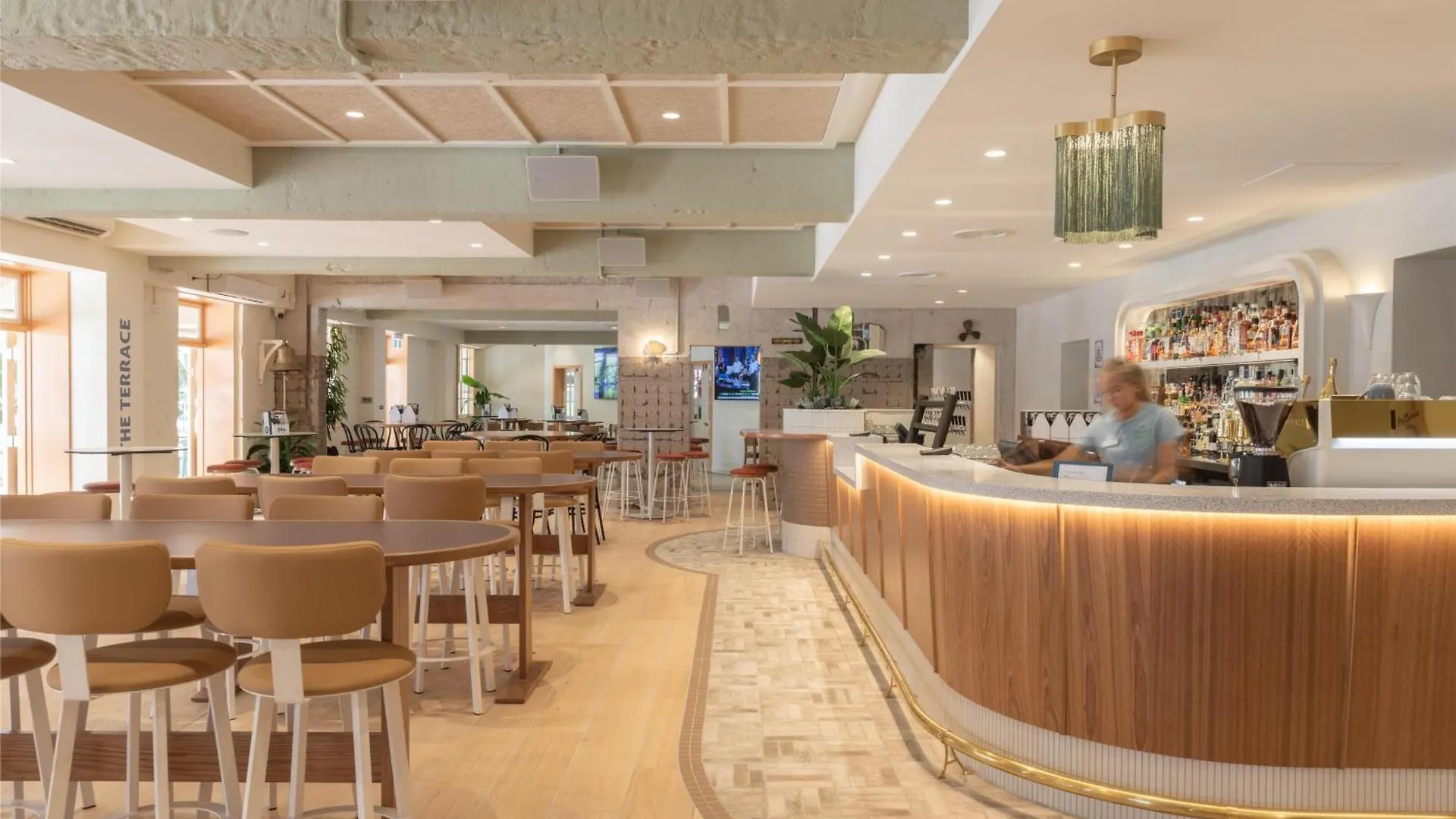 *** Inn Nightcap At Manly Hotel Brisbane Australia